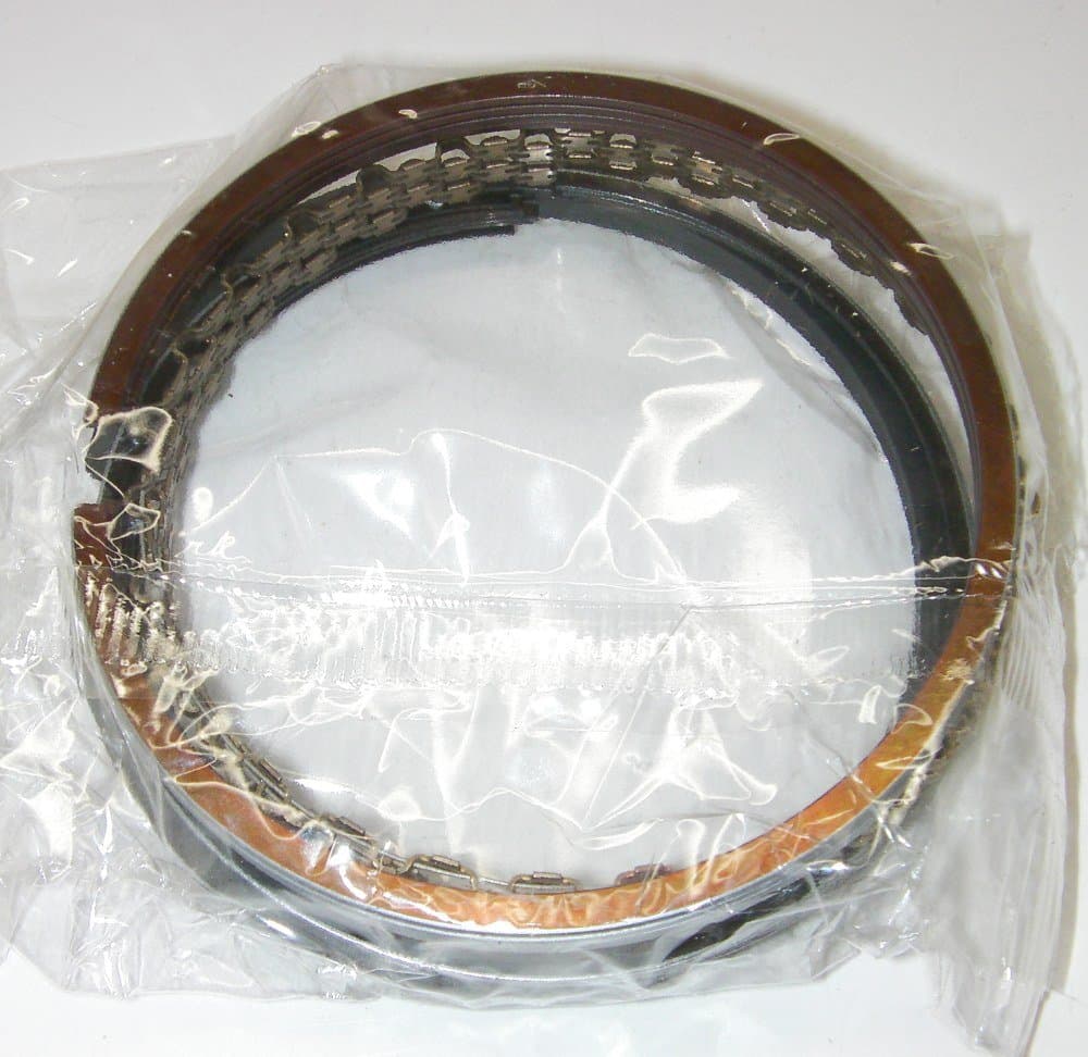 Genuine GM Parts 93740225 Engine Piston Ring Set