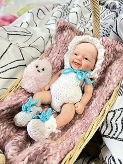 7 Inch Reborn Baby Doll ，Silicone Doll Boy Lvin Mini Realistic Newborn Baby Dolls Silicone Full Body Stress Relief