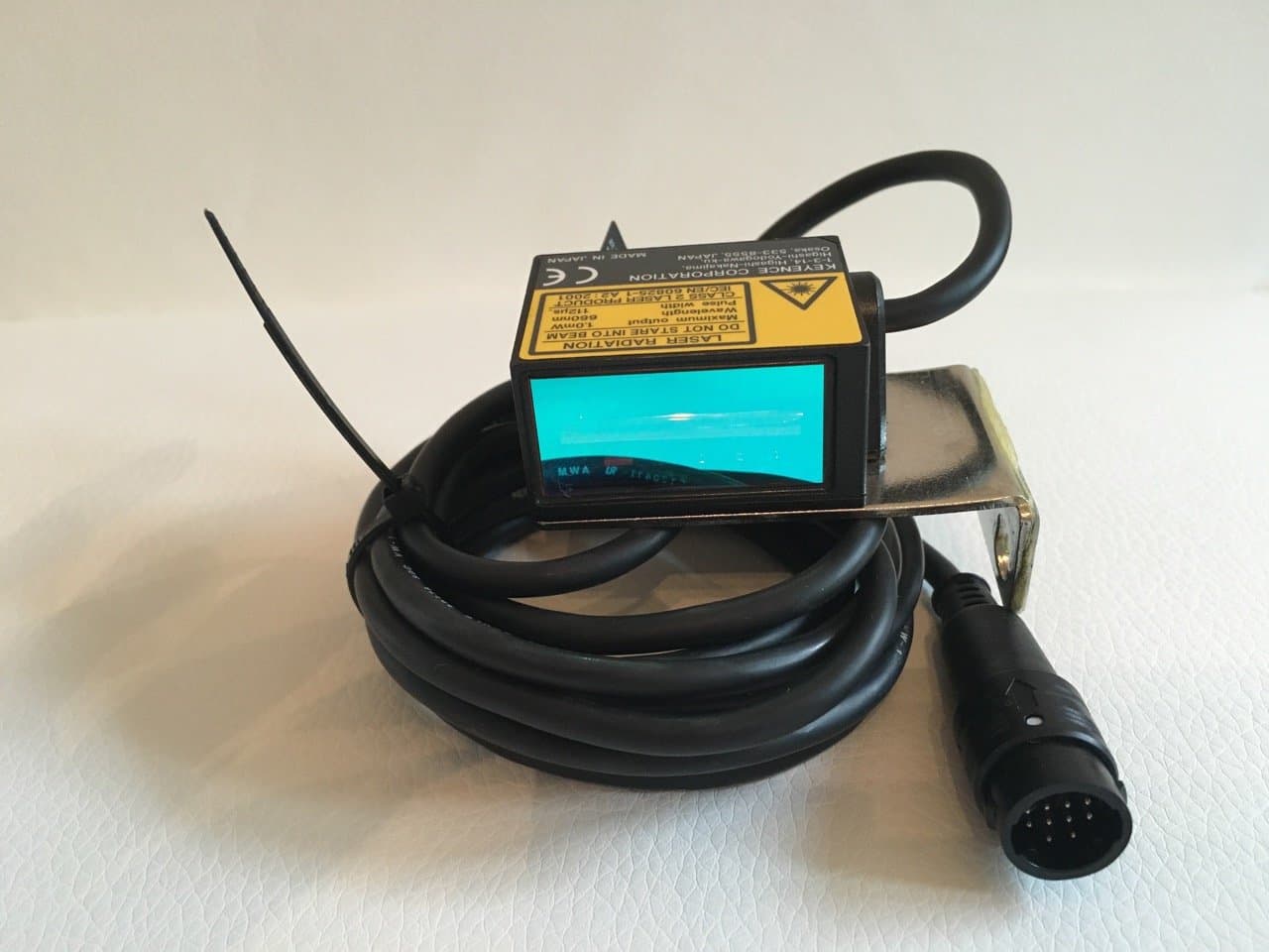 KEYENCE BL-1301 BARCODE READERNEW IN A BOX